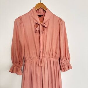 Elegant Pink Women's Dress